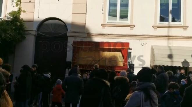 Sant'Agnello: questa mattina il "Teatro dei Burattini" in Piazza Matteotti