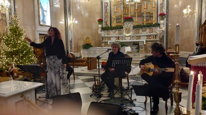 “IncantiAmoci a Sorrento” con Fiorenza Calogero un successo