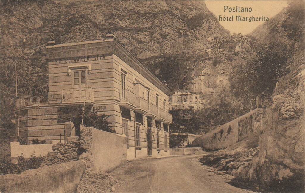 Dal libro di Carlo de Luca "Allumme Rafè", quando Positano diede la luce al mondo