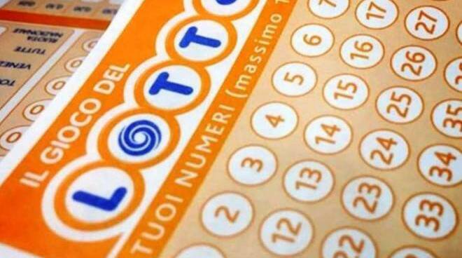 I numeri vincenti del lotto e del superenalotto di oggi