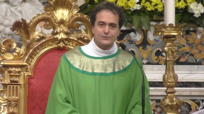 Piano di Sorrento, Don Pasquale Irolla: “Gesù ci insegna a camminare controcorrente”