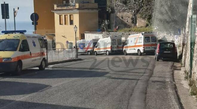 Ravello: le foto dall'Ospedale di Castiglione senza più il suo pino