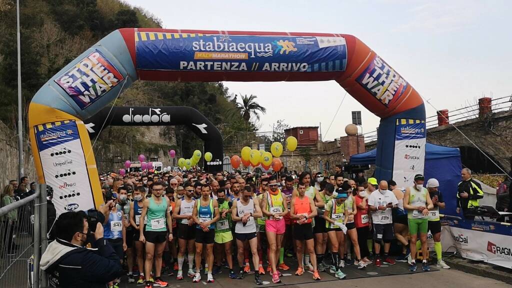 Castellammare di Stabia, Antonio Tartaglione e Filomena Palomba vincono la mezza maratona Stabiaequa