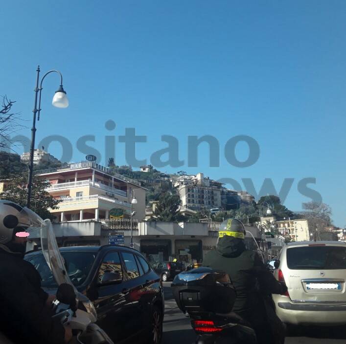 Sant'Agnello, traffico in direzione Sorrento a causa dei lavori