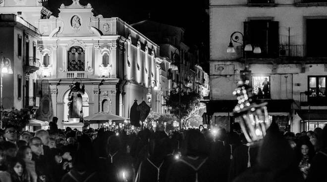 Sorrento. Processioni di Pasqua a rischio, il sindaco Coppola scrive alla Conferenza Episcopale 