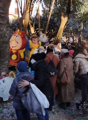 Sorrento, una Piazza Lauro vestita a festa per Carnevale. Il sindaco: "Il sorriso dei bambini ripaga di tanti sforzi fatti"