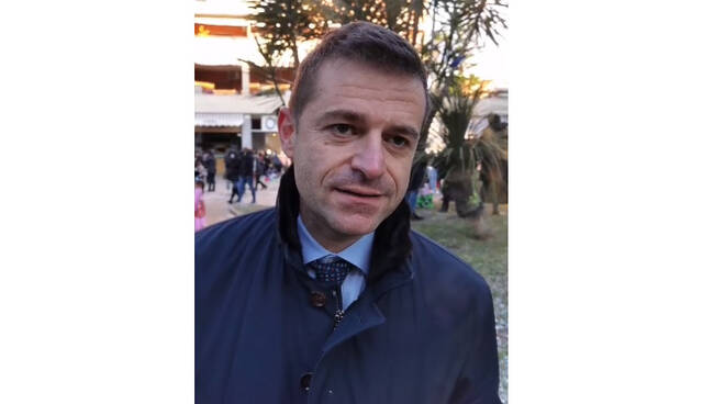 Sorrento, una Piazza Lauro vestita a festa per Carnevale. Il sindaco: "Il sorriso dei bambini ripaga di tanti sforzi fatti"