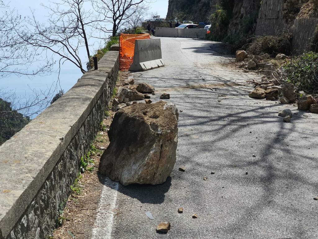 La Provincia di Salerno a lavoro per la messa in sicurezza della "Agerolina" in Località Bottara del Comune di Furore