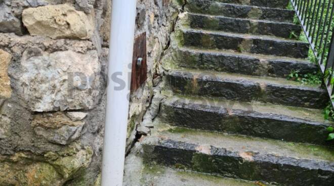 Positano: la scala in via Boscariello a rischio crollo