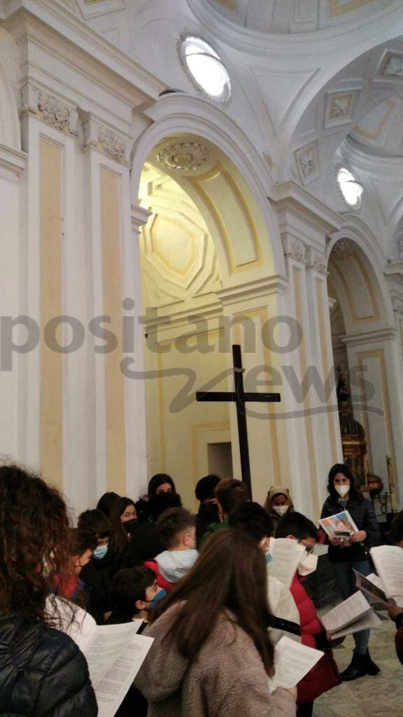 Positano la Via Crucis dei bambini 