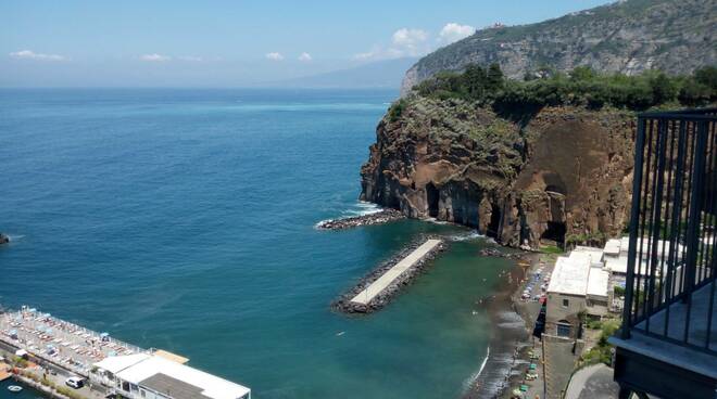 Bandiera Blu a Piano di Sorrento. L’ex sindaco Iaccarino: “Promuovere la valorizzazione anche sul versante della costiera amalfitana”