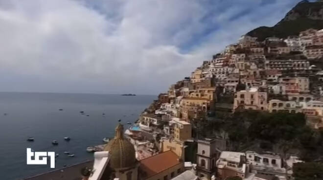 Le telecamere del TG1 a Positano, ecco il video del servizio andato in onda il 30 aprile