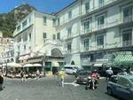 Ad Amalfi parcheggi già pieni: transenne al porto