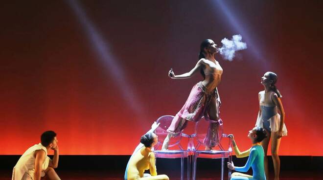 SUCCESSO AL TEATRO DELLE ROSE DI PIANO DI SORRENTO PER LO SPETTACOLO DELLE MERAVIGLIE DELL’ECOLE ET BALLET