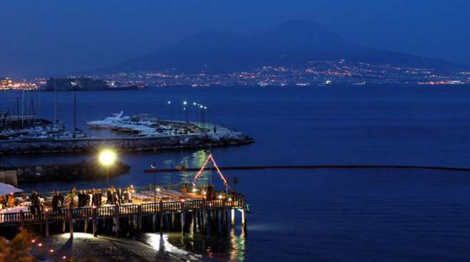 Foto di Vincenzo Capasso - Golfo di Napoli con Vesuvio da Posillipo