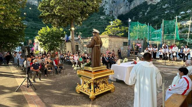 Positano, fede e commozione a Montepertuso per la solennità di Sant'Antonio