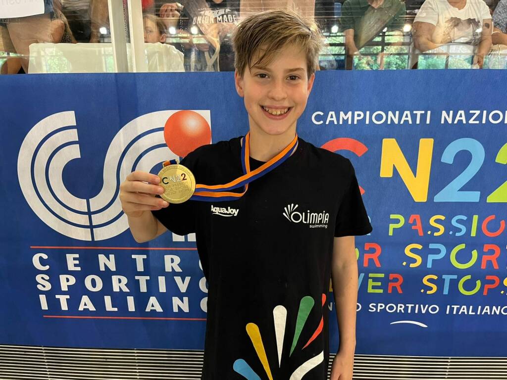 Praiano: due ori ed un bronzo per Salvatore Laudano nel Campionato Nazionale di nuoto, categoria Esordienti A