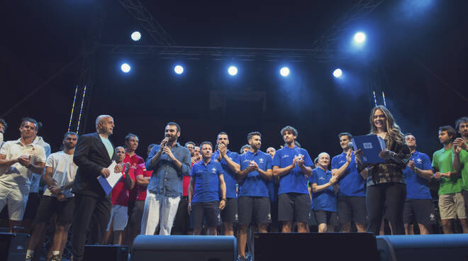 Regata storica ad Amalfi: scocca l'ora del palio remiero