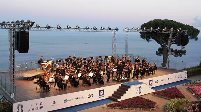 Ravello Festival. Gidon Kremer e la Slovenian Philharmonic Orchestra. Ph. Nicola Mansi e Vincent Ruocco