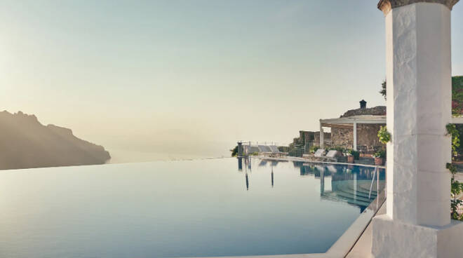 Ravello, la rivista AD esalta la bellezza dell’Hotel Belmond Caruso 