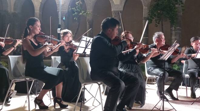 A Sorrento grande successo della violinista Aiman Mussakhajayeva