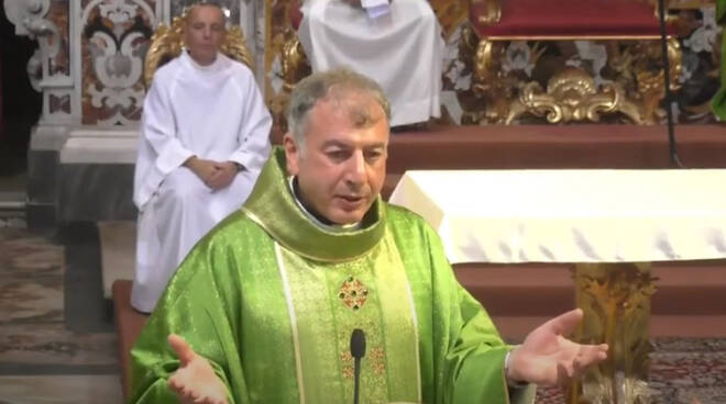 Piano di Sorrento, Don Antonino D'Esposito: "La politica è un atto di carità, nessuno si salva senza misericordia"