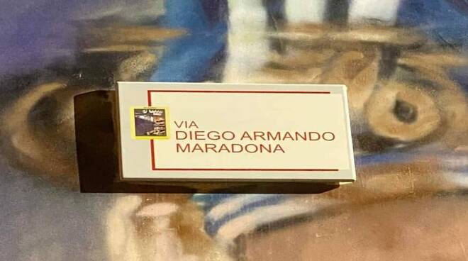 Pompeya: una calle dedicada a Maradona