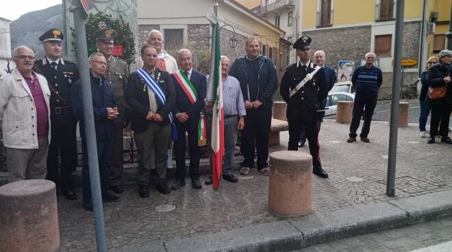 Comune di Sanza-Associazione Nazionale Combattenti e Reduci: oggi celebrata commemorazione dei Caduti, Giornata Festa Nazionale dell\'Unità d\'Italia e delle Forze Armate.