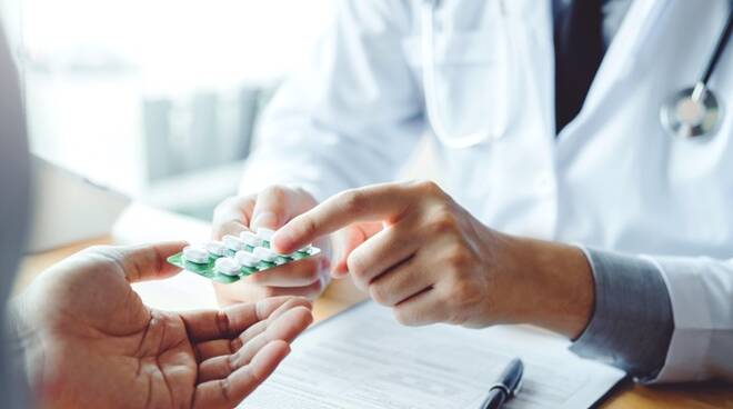 Meta, Farmacia Elifani: "Uso sicuro dei farmaci, le regole per non correre rischi"