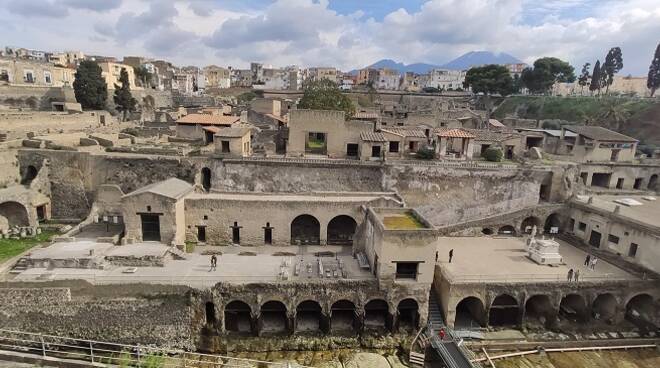 Ercolano: vota per il restauro della stanza del custode del Collegio degli Augustali