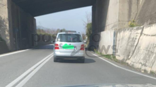 Caos traffico in autostrada in direzione Napoli: lunghe code di auto a partire da Vico Equense