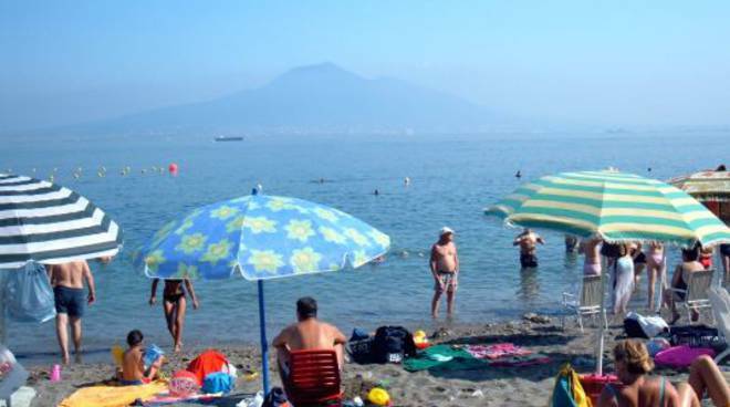 spiagge libere castellammare 