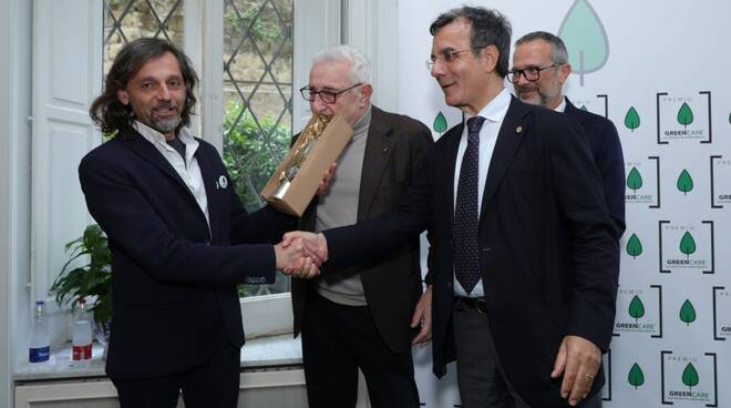 Nel "Premio GreenCare" a Napoli Menzione Speciale a Claudio d'Esposito, presidente del WWF Terre del Tirreno 