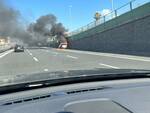 auto in fiamme a3 napoli