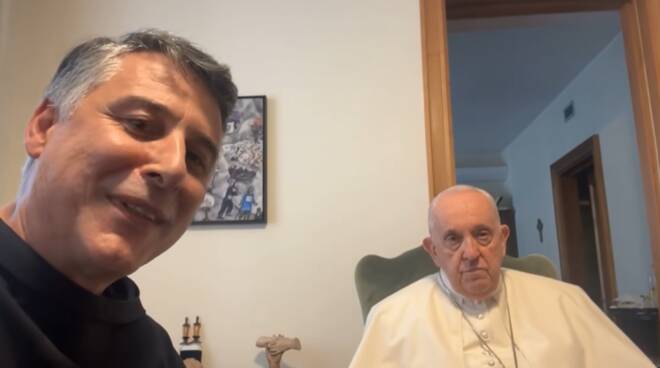 Padre Enzo Fortunato in diretta con Papa Francesco