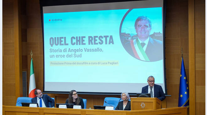 Grande successo per la première del docufilm "Quel che resta" dedicato ad Angelo Vassallo