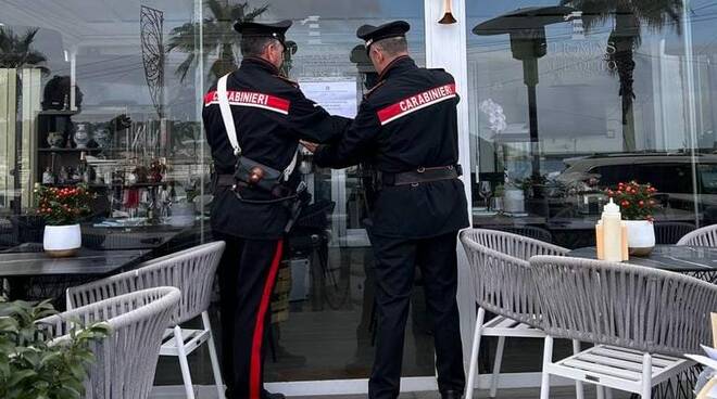 Carabinieri chiudono locale a Forio alcol minori 