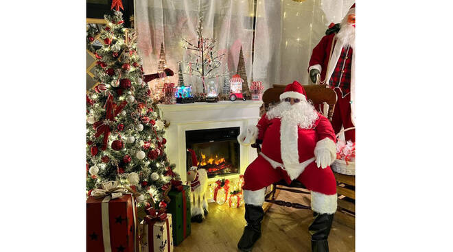 Positano, Babbo Natale è arrivato al Garage Mandara