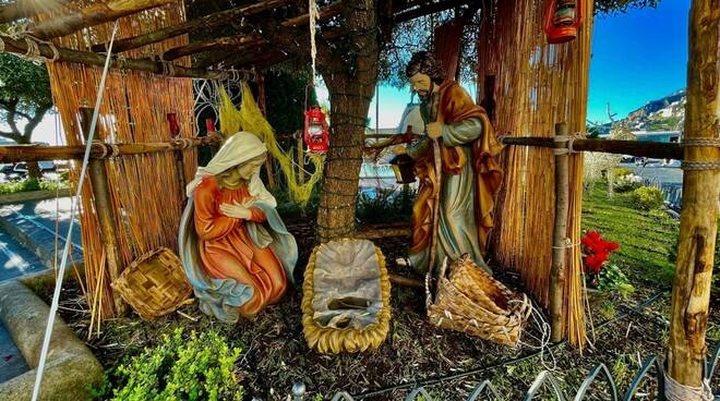 Amalfi presepe in piazza flavio gioia