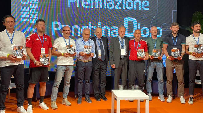 Vico Equense, Giovanni Ferraro conquista la "Panchina d'oro"