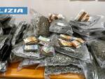 San Giovanni- Barra: sorpreso con circa 150 kg di droga e 4 pistole. La Polizia di Stato ha tratto in arresto un 40enne napoletano