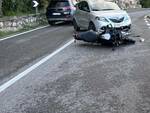 Piano di Sorrento incidente nei pressi della Madonnina moto contro auto 