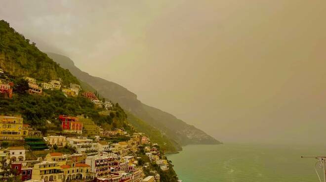 Pulviscolo sahariano a Positano 