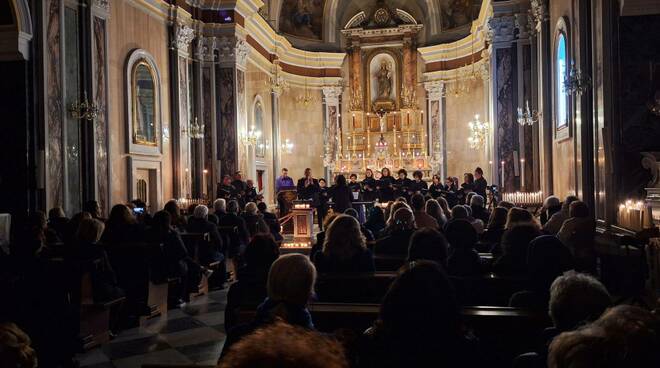 Sorrento, grande successo per il concerto "Calvario - Lamentazioni per la Settimana Santa"