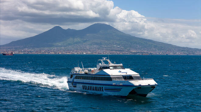 Trasporti marittimi, arriva il nuovo Giove Jet: il catamarano“green” che riduce rumori ed emissioni