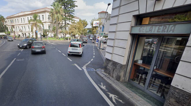 Incidente stradale a Sant'Agnello, donna investita sulle strisce pedonali