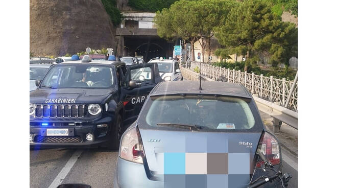 Ruba un'auto ed una bici elettrica a Piano di Sorrento, fermato a Vico Equense dai Carabinieri e dalla Polizia Municipale locali