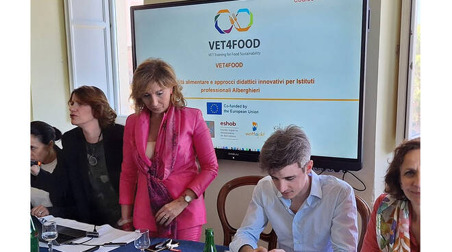 Vico Equense, all'Istituto Alberghiero "De Gennaro" concluso il progetto Erasmus+ "VET4FOOD" sulla sostenibilità alimentare